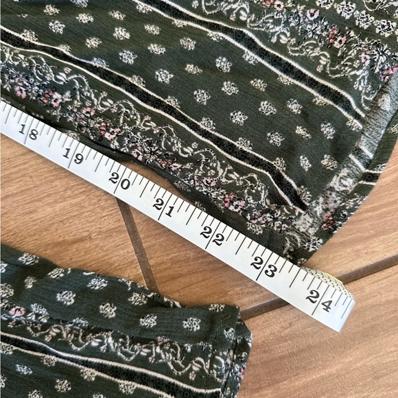 NWT Green Boho Flowy Pants - Picture 5 of 6